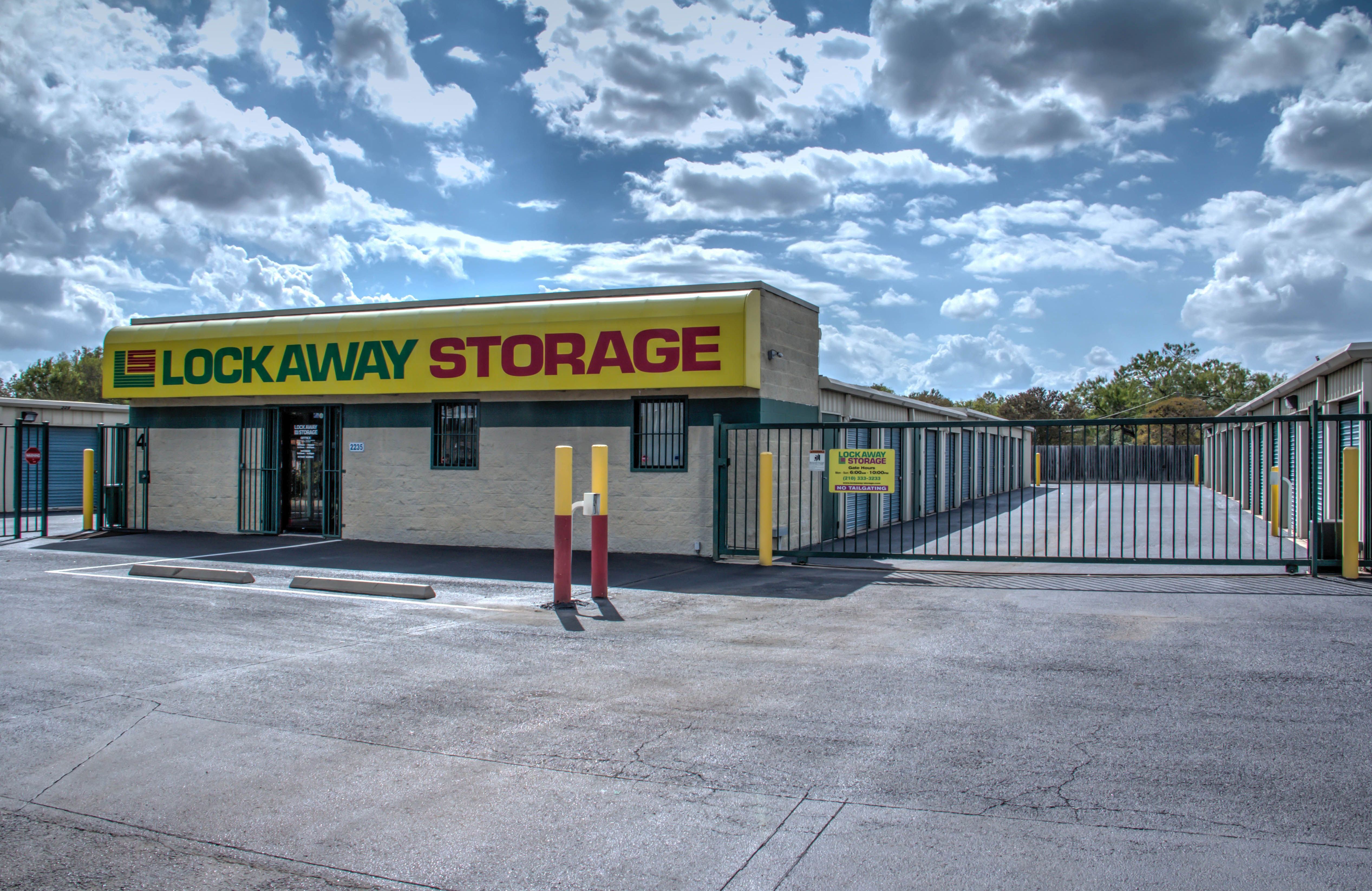 Storage Units in San Antonio, TX 2235 S WW White Rd Lockaway Storage