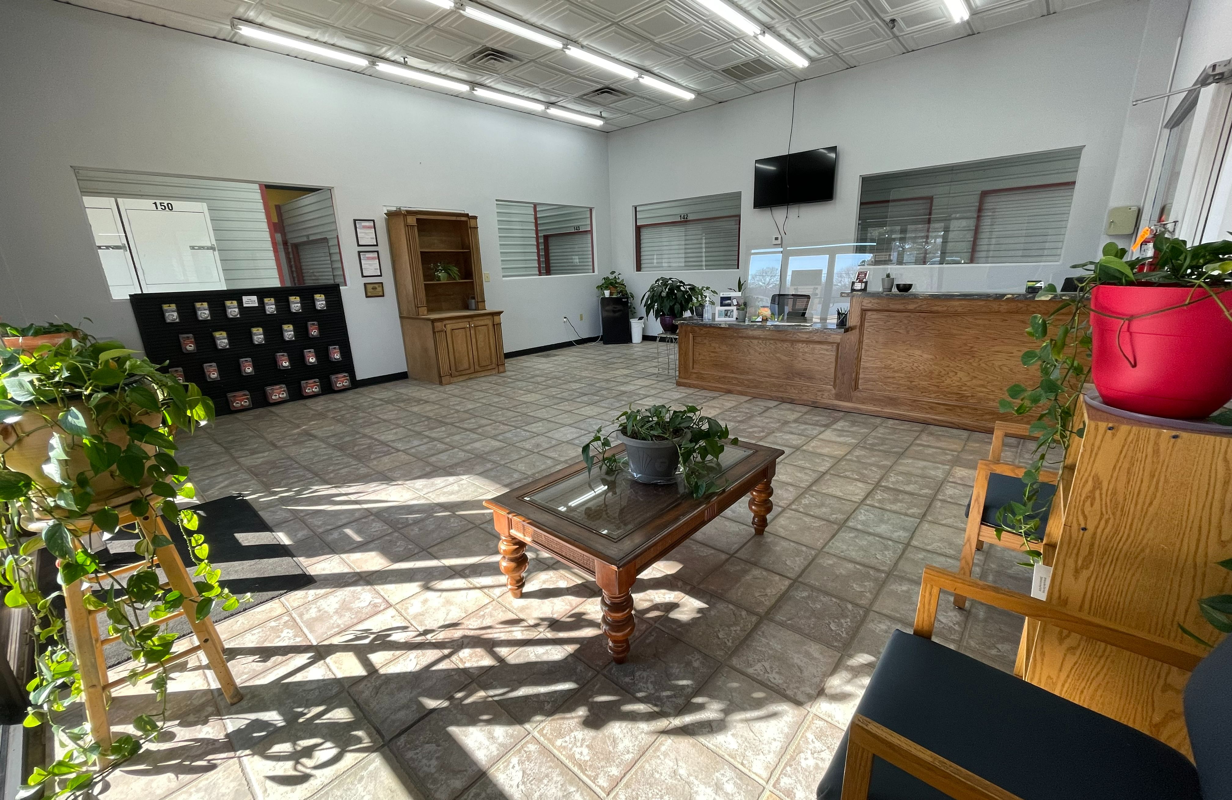 Storage in Texarkana, TX from 32 927 N Robison Rd