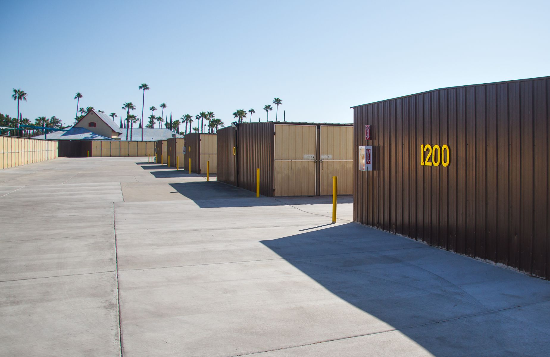 Derrel's self storage units in Fresno, CA from 46.50