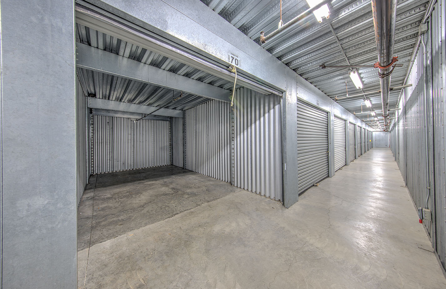 valley-self-storage-interior-unit.jpg