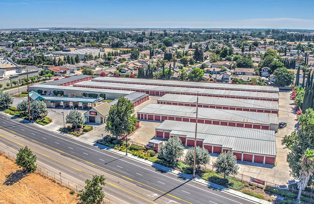 Storage Units 39 & Car Wash StoragePRO