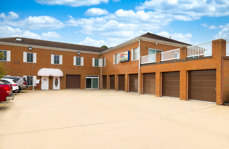 Self storage units in Virginia Beach, VA from 151 1101 Jensen Dr