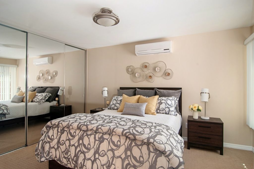 lisa v bedroom staging